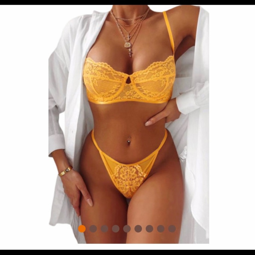 YELLOW BLOSSOM BALCONY AND THONG NWOT - Picture 1 of 8